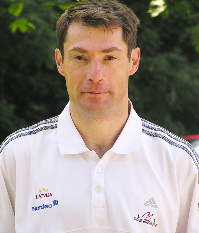 LVA coach
